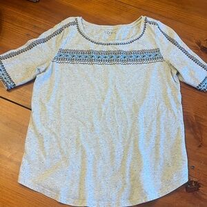 LOFT Women's Light Gray Embroidered Tee